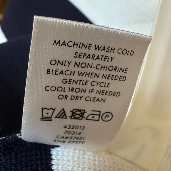 NWT Ann Taylor Knit Navy & Cream Striped Pull-on Skirt - Picture 13 of 13